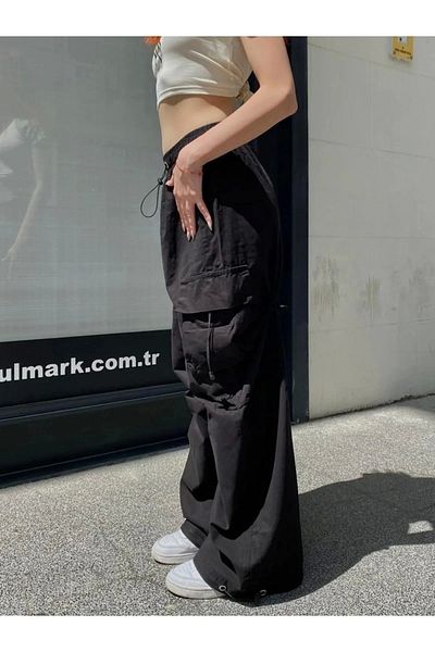 1blood Extra Baggy Tactical Parachute Fabric Wide Leg Black Color Trousers with Cargo Pockets