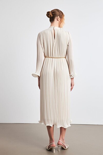 Setre Φόρεμα με φαρδύ και μεσαίο μήκος με λεπτομέρεια από πέτρινο ζιβάγκο