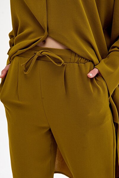 QANU Önü Pileli Krep Pantolon Yağ Yeşili