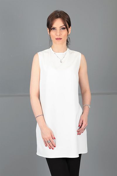ÖNDER ÖZSOY O-Neck Sleeveless Blouse - White