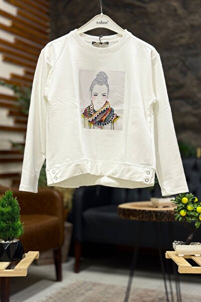 sahnemoda Дълъг ръкавен суитшърт с принт на момиче с копчета отстрани