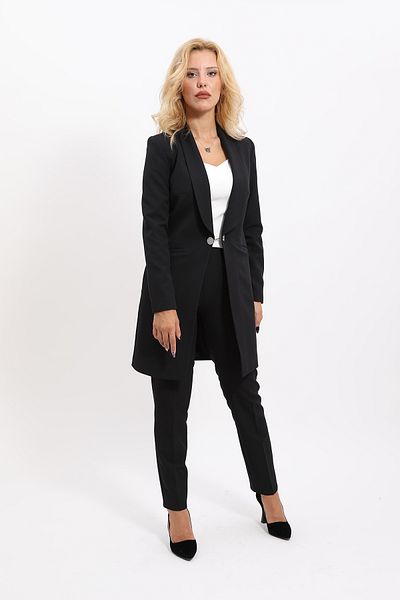 ÖNDER ÖZSOY Helen Black Jacket and Pipe Leg Trousers Set