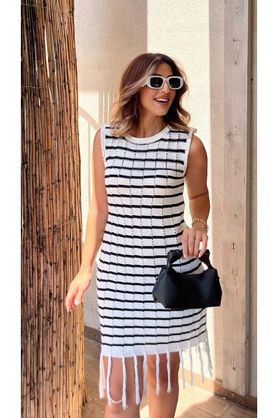 Kokosh moda Γυναικεία αμάνικη φούστα με λαιμόκοψη σε γραμμή με φούντα Πλεκτό φόρεμα