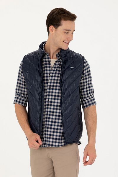 U.S. Polo Assn. سترة رجالية باللون الكحلي - 50269097 نموذج -VR033