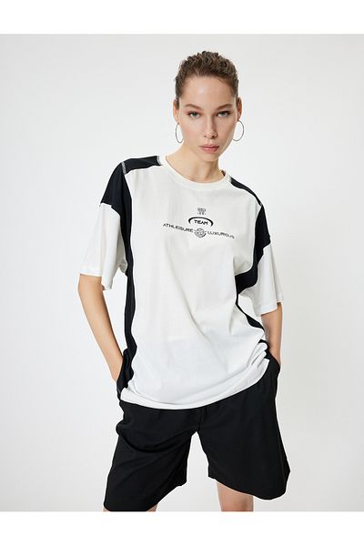 Koton Color Blocked Slogan Printed Oversize T-Shirt - Crew Neck, Short Sleeve