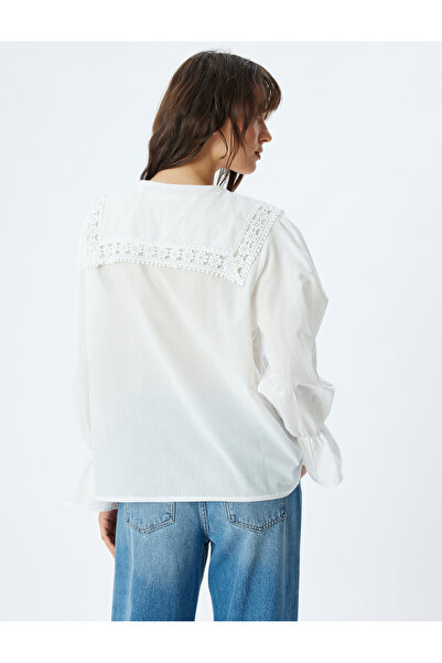 Koton Fırfırlı Dantelli Bluz V Yaka Uzun Kollu Pamuklu