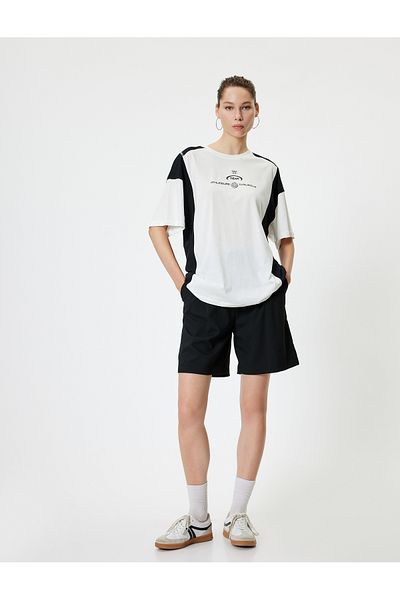 Koton Color Blocked Slogan Printed Oversize T-Shirt - Crew Neck, Short Sleeve