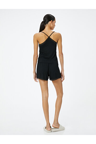 Koton Şortlu Pijama Takımı Askılı V Yaka Viskon Rahat Kesim