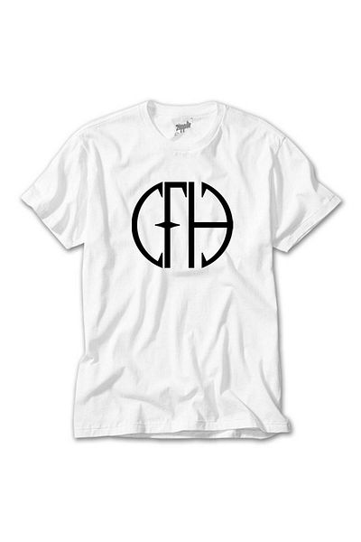 CrowsGate Pantera Figure White T-Shirt