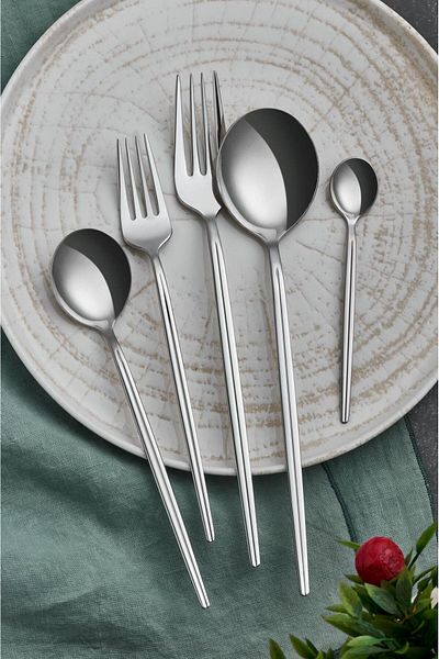 on-on Krispy 30 Piece Fork and Spoon Set - 18/10