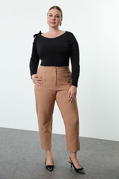 Trendyol Curve Hose aus Nerzgewebe - Zigarettenschnitt Tbbaw23Ar00051
