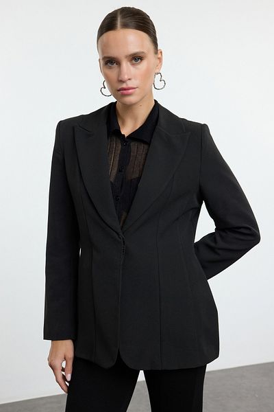 Trendyol Collection Schwarze, taillierte Blazerjacke TWOAW25BC00014