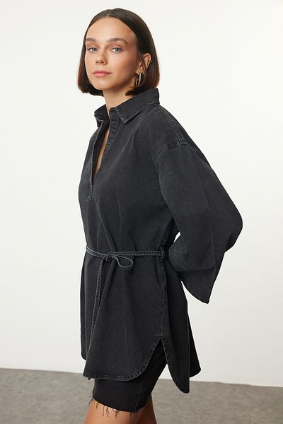 Trendyol Collection Übergroßes Anthrazit-Jeanshemd – gebunden, TWOAW25GO00082