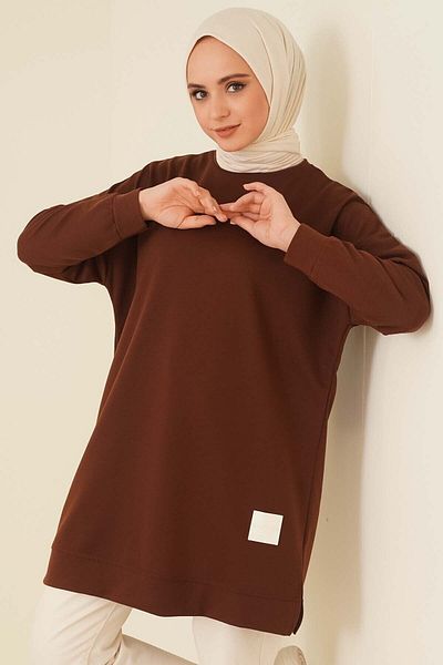 Egelite Seasonal Women's Tunic - Loose Crew Neck, Embroidered, Long Sports Model