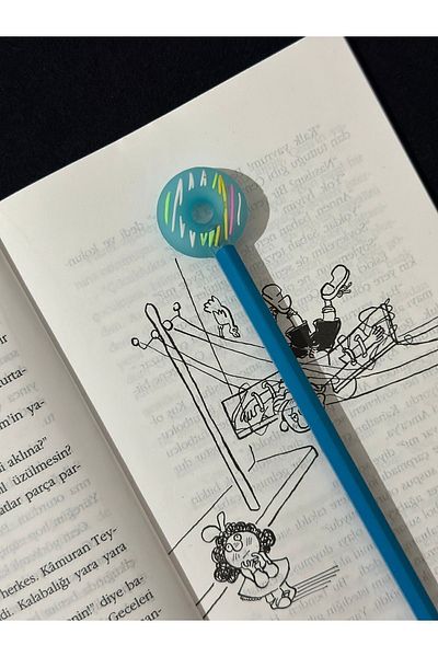 odaburada Cute Pencil Ornament-Pencil Head with Blue Donut Figure