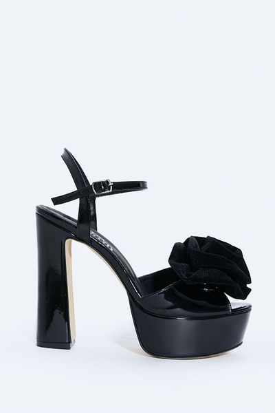 Nur Karaata Bloom Heels Black