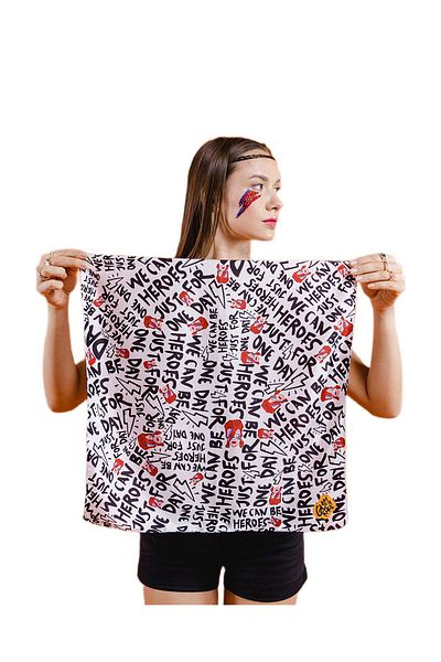 Anason İşleri Heroes Foulard (συσκευασμένο δώρο)