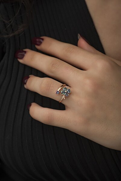 SUNSHINE 925 Ayar Rose Kaplamalı Kalpli Mistik Topaz Taşlı Yonca Çiçek Gümüş Yüzük