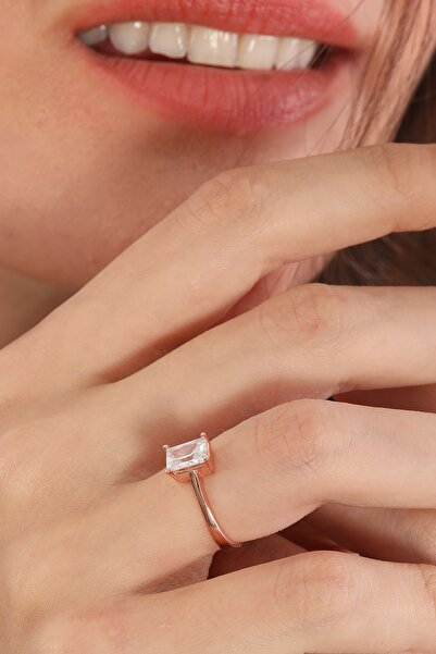 SUNSHINE 925 Ayar Rose Kaplamalı Dikdörtgen Beyaz Baget Taşlı Gümüş Yüzük