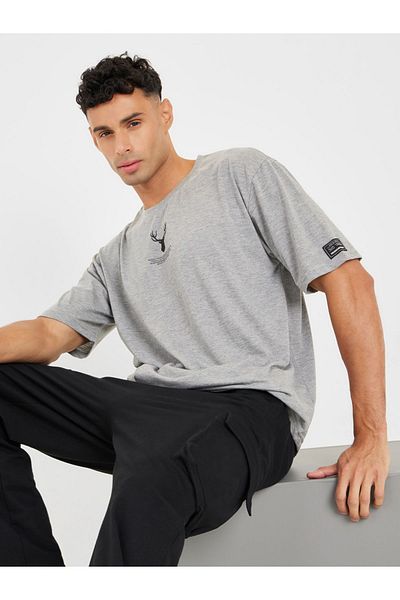 Styli Reindeer Graphic Oversized T-Shirt with Sleeve Badge