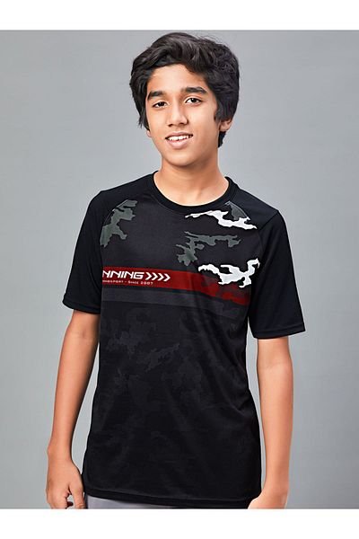 Technosport By Styli Printed Slim Fit T-Shirt with Technolite