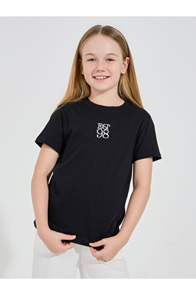 Styli Embroidery Detail Round Neck T-Shirt