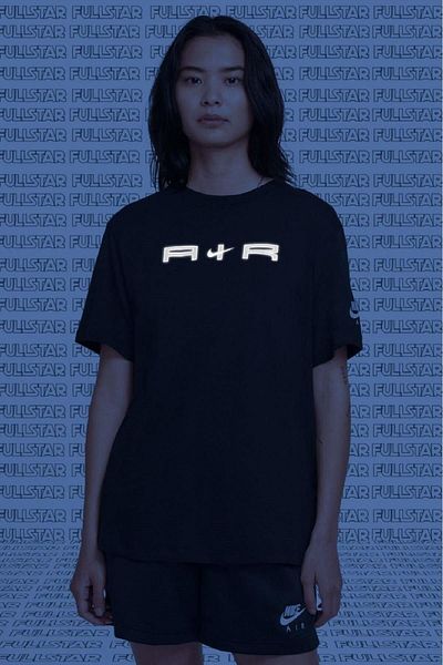 Nike Air Graphic Oversized Reflector S. S. Tee Unisex Ανακλαστικό Μαύρο T-shirt