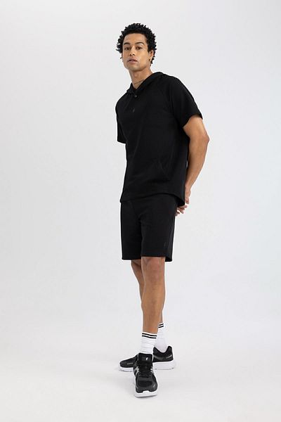 DeFacto Fit Fitstandard Fit Kapuzentasche Kurzarm Sportler T-Shirt C1425ax24sm