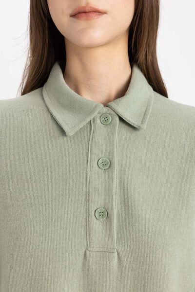 DeFacto Pletené šaty s košilovým límcem – pravidelný střih, zapínání na knoflíky, dlouhý rukáv, tkanina Thessaloniki B7260Ax24Sp