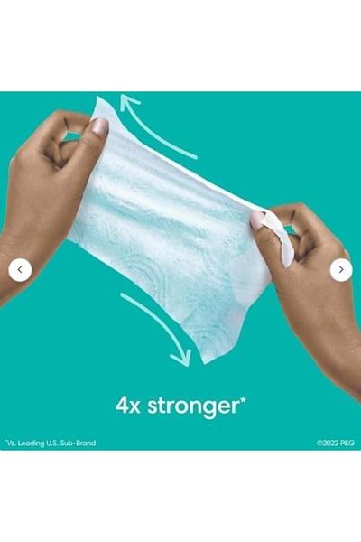 Pampers Fresh Clean Baby Scent Wipes, 12 Packs (12 x 52 Count)
