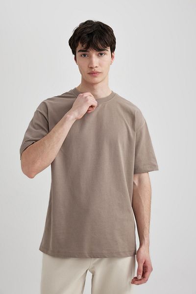 DeFacto Kurzarm-T-Shirt mit Boxy-Passform und Rundhalsausschnitt C5277ax24sp