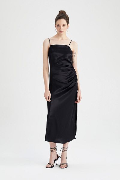 DeFacto Bodycon Basic Flat Straps Černé saténové midi šaty Z6815az22wn