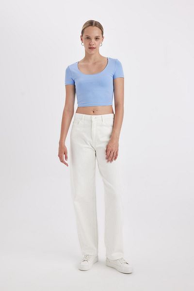 DeFacto Passendes Basic-T-Shirt mit U-Ausschnitt, einfarbig, kurzärmelig, C6102ax24sm
