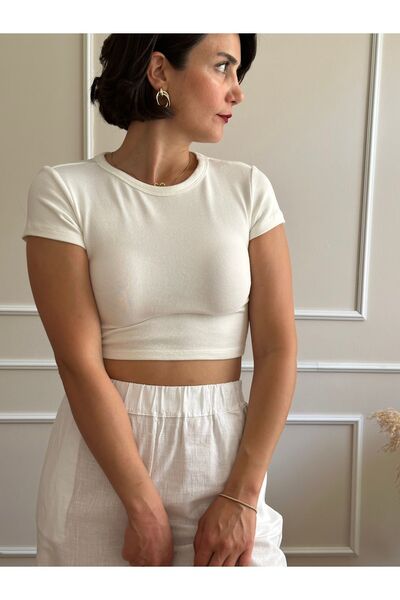 nidistore Ecru Short Sleeve Crop Blouse - Crew Neck