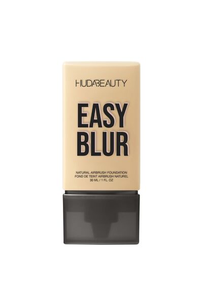 Huda Beauty كريم أساس البخاخة الطبيعي Easy Blur ذو التركيبة الدقيقة 150 جرام ...