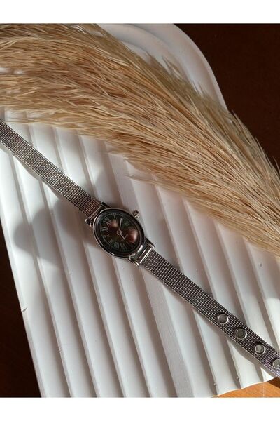 QUARTZ Rubsey Modern Vintage Silver Women's Wristwatch - Straw Band, Minimal Design