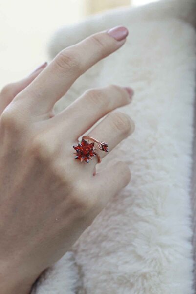 SUNSHINE 925 Ayar Rose Kaplamalı Kızıl Taşlı Çiçek El Işlemesi Gümüş Yüzük