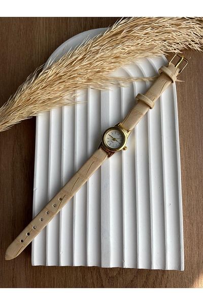 QUARTZ Bs Style Vintage Women Wristwatch Retro Quartz Leather Band 1 Pcs