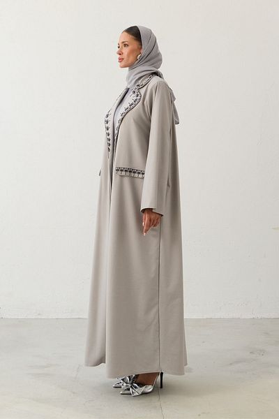 LEYLA STORE Stylish Abaya with Embroidery Detail