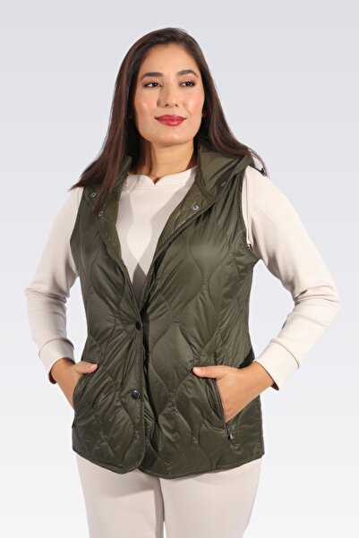 TOLGA SARAÇOĞLU 70017 ХАКИ КАПЮШОННА КАПІТОННА ЖИЛЕТКА