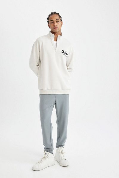 DeFacto NBA Chicago Bulls Oversize-Sweatshirt mit Stehkragen und Reißverschluss – C9270ax24au
