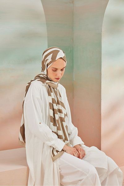 Cardion Medina Square Shawl