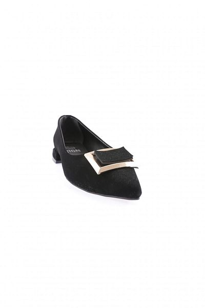 DGN Ballerinas aus schwarzem Metall mit spitzer Zehenpartie und quadratischer Schnalle 39132534