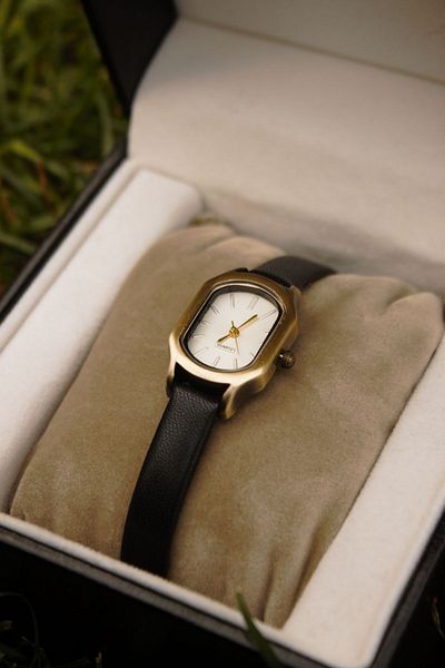QUARTZ Brand Vintage Antique Gold Steel Case Minimal Wristwatch