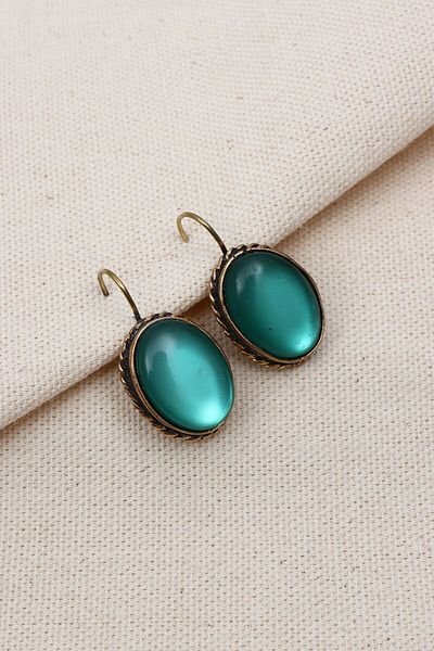 Süspüs Accessories Authentic Oval Earrings with Light Green Stone Detail