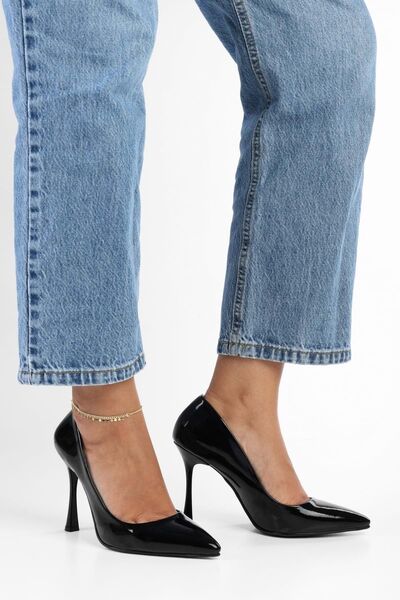 Shoeberry Černá lakovaná kůže Mags Stiletto – ženy