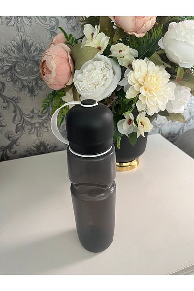 Tupperware قارورة سوداء 750 مل