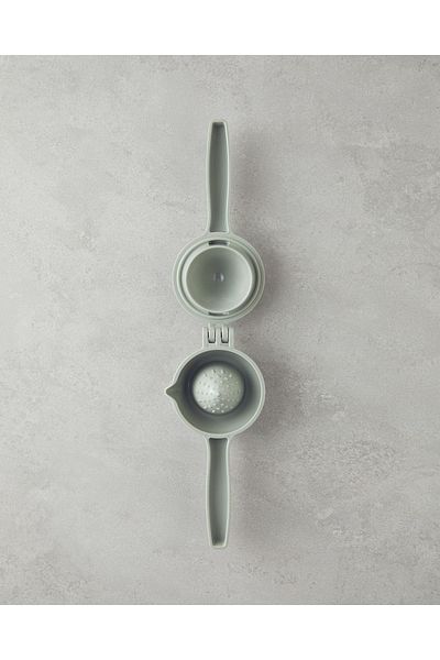 English Home Green Colessa 21 cm Plastic Lemon Squeezer