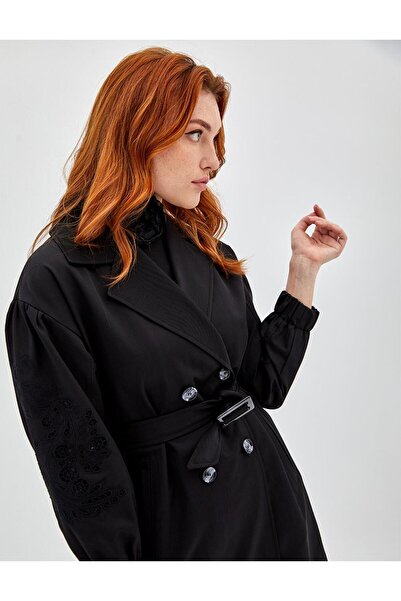 Kayra Nakışlı Lazer Kesim Trençkot Siyah