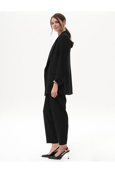 Kayra Μαύρο Crepe Blazer - Μπουφάν με τσέπη με καπάκι